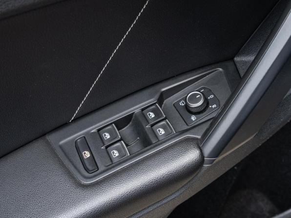 Volkswagen Tiguan II Рестайлинг с пробегом 2021 года, цена 3 840 000 рублей, 59745 км, внедорожник, Автокод Объявления