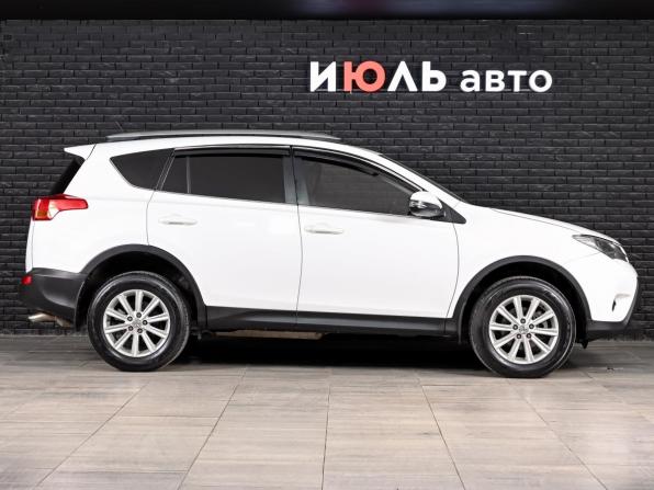 Toyota RAV4 IV (XA40) с пробегом 2015 года, цена 1 690 000 рублей, 250572 км, внедорожник, Автокод Объявления