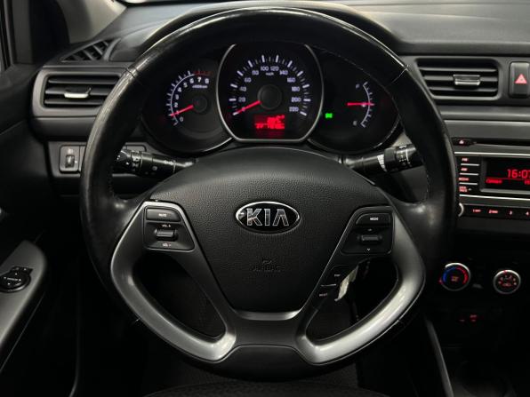 Kia Rio III Рестайлинг с пробегом 2017 года, цена 1 100 000 рублей, 118000 км, седан, Автокод Объявления