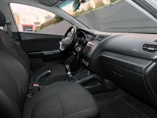Kia Rio III Рестайлинг с пробегом 2015 года, цена 919 000 рублей, 123190 км, седан, Автокод Объявления