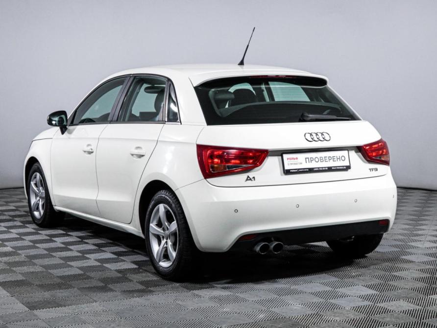 Audi A1 I (8X) Москва  - изображение 7