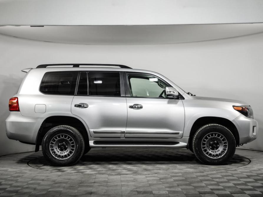 Toyota Land Cruiser 200 Series Рестайлинг 1 Санкт-Петербург  - изображение 4