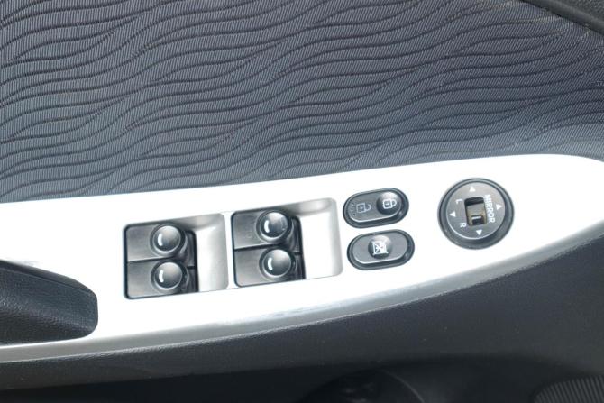 Hyundai Solaris I с пробегом 2013 года, цена 749 000 рублей, 204000 км, седан, Автокод Объявления