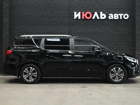 Kia Carnival III с пробегом 2020 года, цена 3 200 000 рублей, 122400 км, минивэн, Автокод Объявления