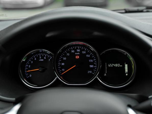 Renault Sandero II Рестайлинг с пробегом 2020 года, цена 995 000 рублей, 122479 км, хэтчбек, Автокод Объявления