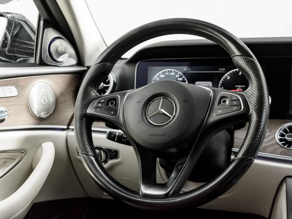 Mercedes-Benz E-Класс V (W213 S213 C238) с пробегом 2017 года, цена 2 930 000 рублей, 166604 км, седан, Автокод Объявления