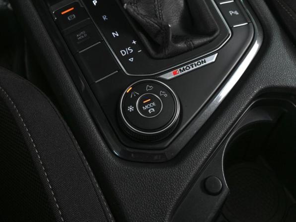 Volkswagen Tiguan II с пробегом 2018 года, цена 2 719 000 рублей, 189452 км, внедорожник, Автокод Объявления