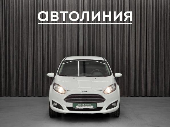 Ford Fiesta Mk6 Рестайлинг с пробегом 2018 года, цена 855 000 рублей, 73274 км, хэтчбек, Автокод Объявления