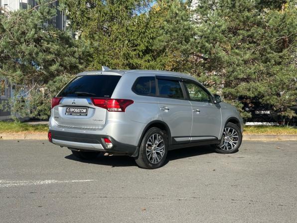 Mitsubishi Outlander III Рестайлинг 2 с пробегом 2018 года, цена 1 849 000 рублей, 174533 км, внедорожник, Автокод Объявления
