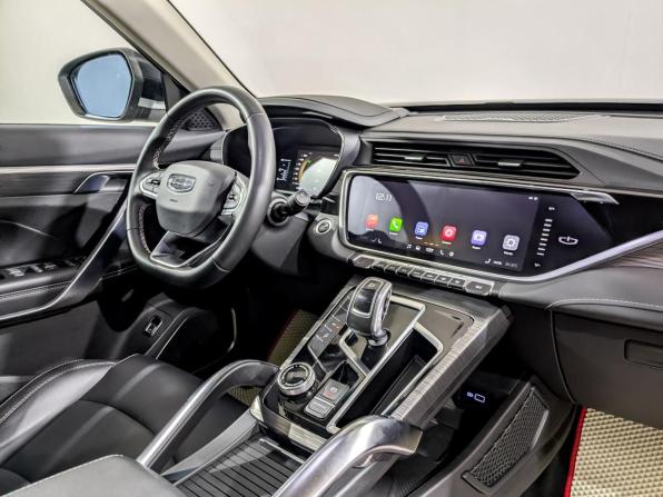 Geely Atlas Pro с пробегом 2024 года, цена 2 215 000 рублей, 58694 км, внедорожник, Автокод Объявления