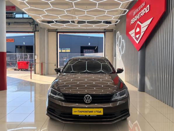 Volkswagen Jetta VI Рестайлинг с пробегом 2015 года, цена 1 050 000 рублей, 245011 км, седан, Автокод Объявления