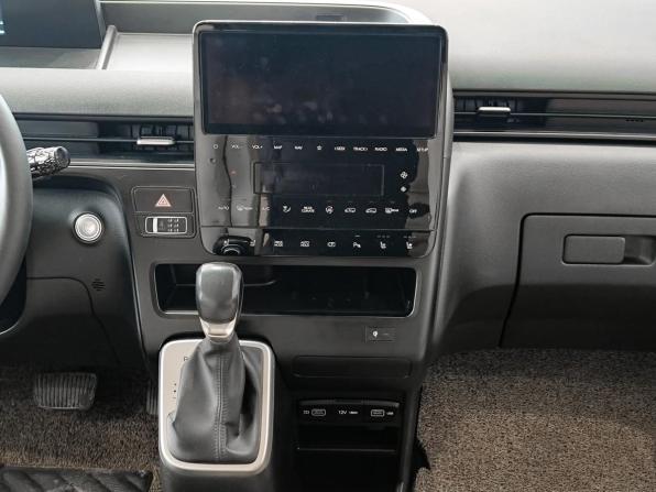 Hyundai Staria I с пробегом 2021 года, цена 4 080 000 рублей, 133355 км, минивэн, Автокод Объявления