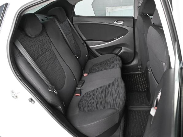 Hyundai Solaris I Рестайлинг с пробегом 2014 года, цена 1 039 000 рублей, 127963 км, седан, Автокод Объявления