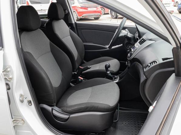 Hyundai Solaris I с пробегом 2014 года, цена 849 000 рублей, 185659 км, хэтчбек, Автокод Объявления