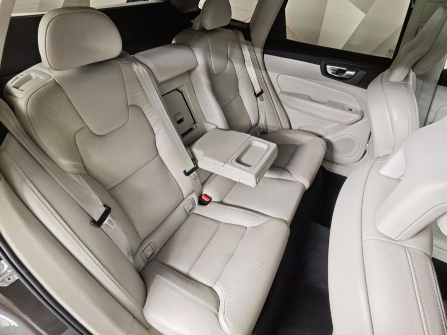 Volvo XC60 II Москва  - изображение 15