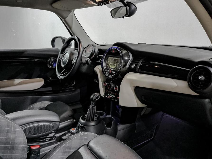 Mini Hatch III (F55/F56) Рестайлинг Химки  - изображение 13