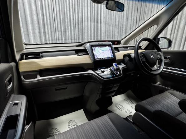 Honda Freed II с пробегом 2018 года, цена 1 600 000 рублей, 157574 км, компактвэн, Автокод Объявления