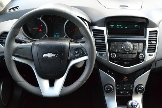 Chevrolet Cruze I с пробегом 2009 года, цена 500 000 рублей, 284589 км, седан, Автокод Объявления