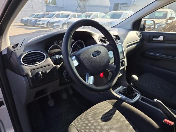 Ford Focus II Рестайлинг с пробегом 2010 года, цена 688 000 рублей, 112496 км, хэтчбек, Автокод Объявления