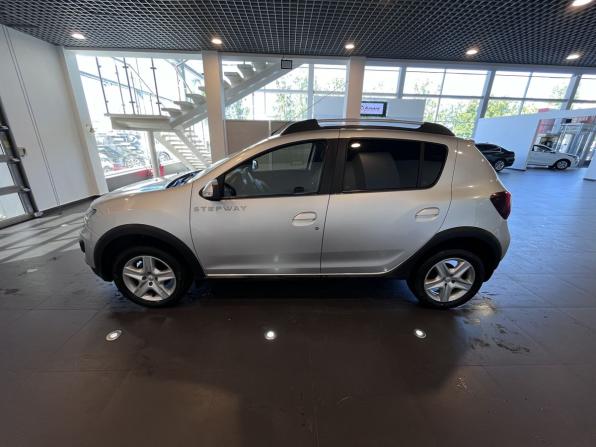 Renault Sandero II с пробегом 2016 года, цена 960 000 рублей, 147315 км, хэтчбек, Автокод Объявления