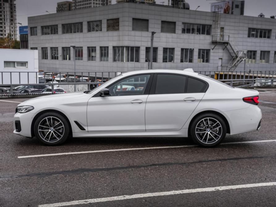 BMW 5 серии VII (G30/G31/G38) Рестайлинг Москва  - изображение 11