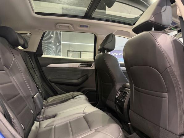 Haval F7 I Рестайлинг с пробегом 2023 года, цена 2 030 000 рублей, 22102 км, внедорожник, Автокод Объявления