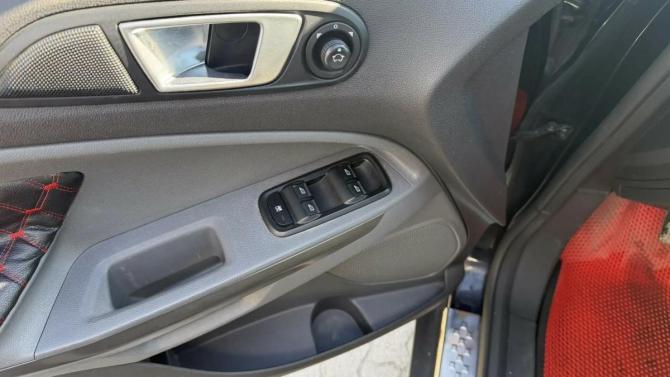 Ford EcoSport II с пробегом 2015 года, цена 799 000 рублей, 171642 км, внедорожник, Автокод Объявления