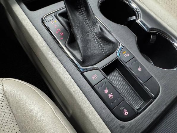 Kia Carnival III с пробегом 2019 года, цена 2 850 000 рублей, 165226 км, минивэн, Автокод Объявления
