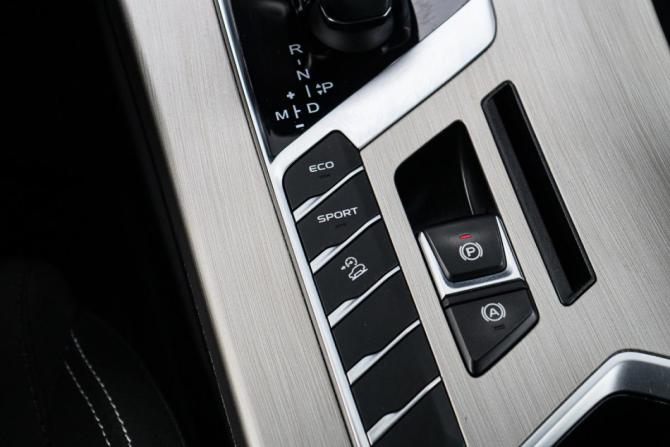 Geely Coolray I с пробегом 2022 года, цена 1 970 000 рублей, 27010 км, внедорожник, Автокод Объявления