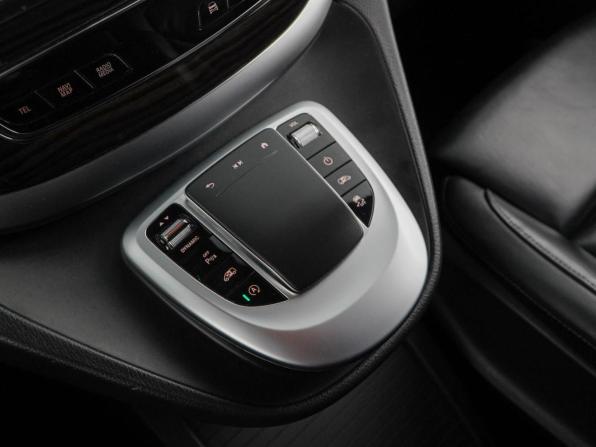 Mercedes-Benz V-Класс III (W447) Рестайлинг с пробегом 2022 года, цена 8 999 051 рубль, 93560 км, минивэн, Автокод Объявления