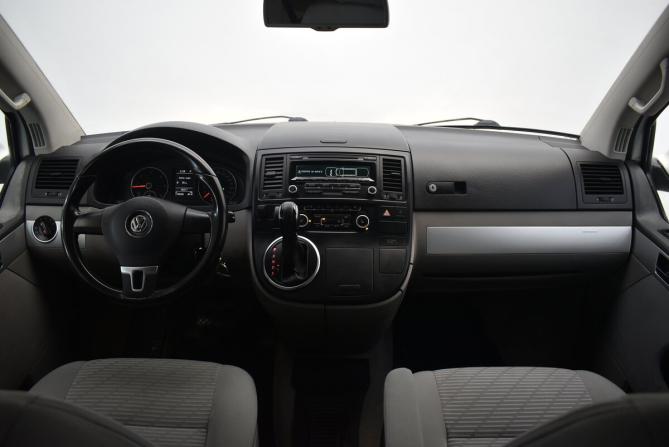 Volkswagen Multivan T5 Рестайлинг с пробегом 2012 года, цена 2 325 000 рублей, 179020 км, минивэн, Автокод Объявления