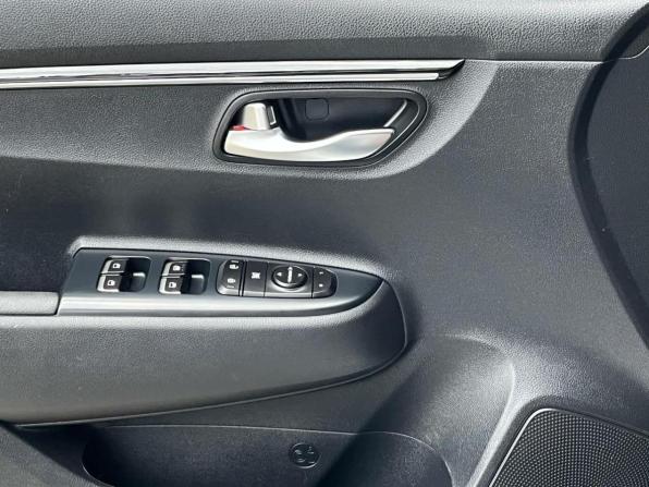Kia Rio IV с пробегом 2018 года, цена 1 349 000 рублей, 167031 км, хэтчбек, Автокод Объявления