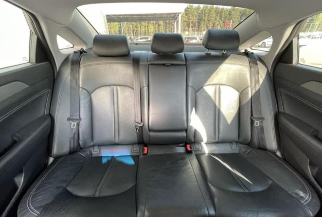 Hyundai Sonata VII (LF) Рестайлинг с пробегом 2018 года, цена 1 790 000 рублей, 99027 км, седан, Автокод Объявления