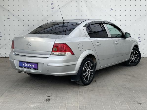 Opel Astra H Рестайлинг с пробегом 2011 года, цена 600 000 рублей, 173960 км, седан, Автокод Объявления