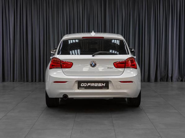 BMW 1 серии II (F20/F21) Рестайлинг 2 с пробегом 2017 года, цена 2 089 000 рублей, 89448 км, хэтчбек, Автокод Объявления