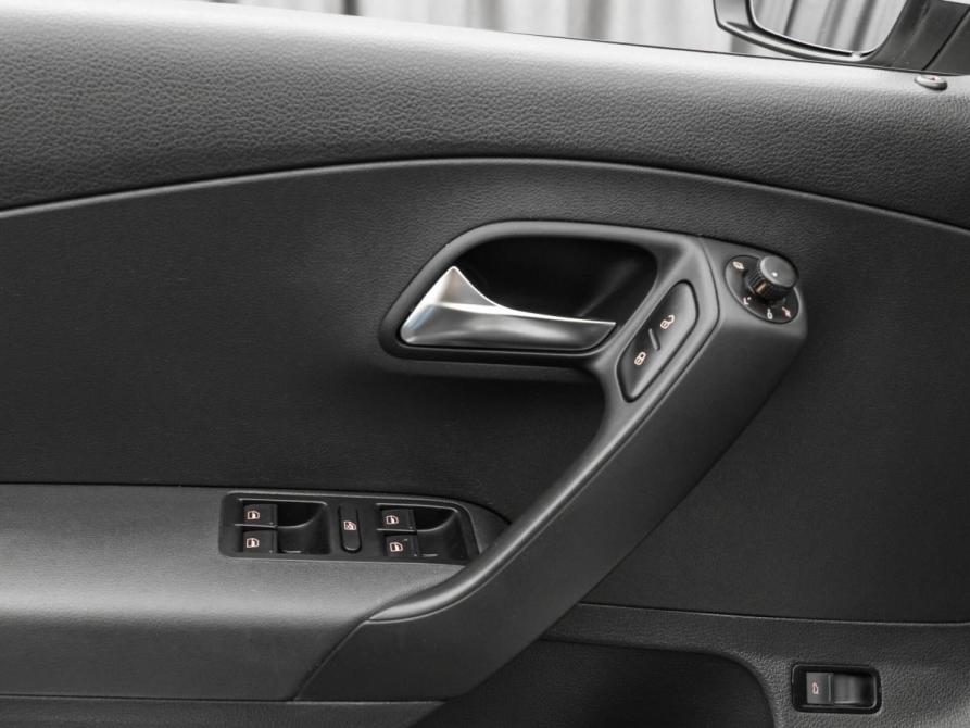 Volkswagen Polo V Рестайлинг Москва  - изображение 13