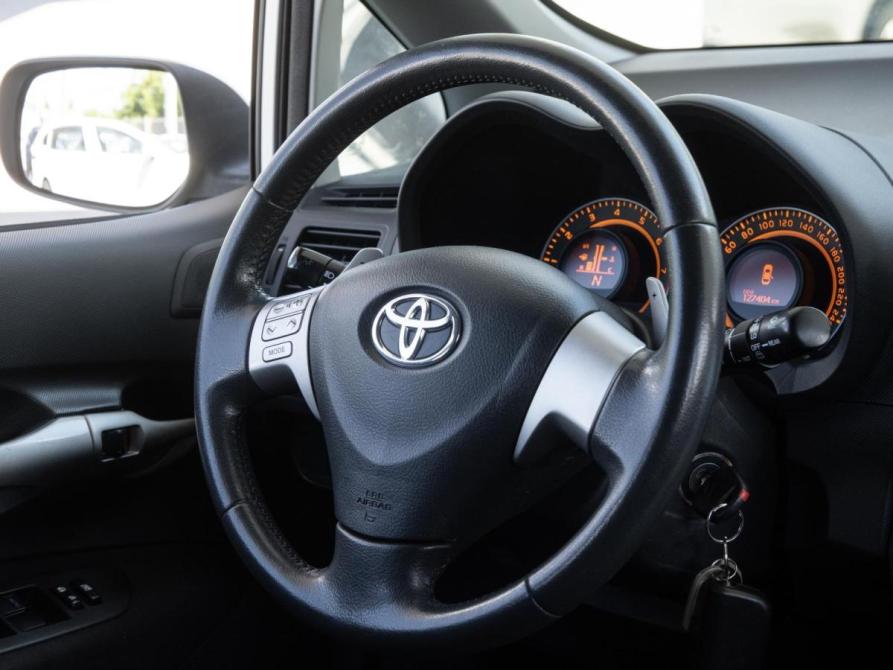 Toyota Auris I Волгоград  - изображение 18