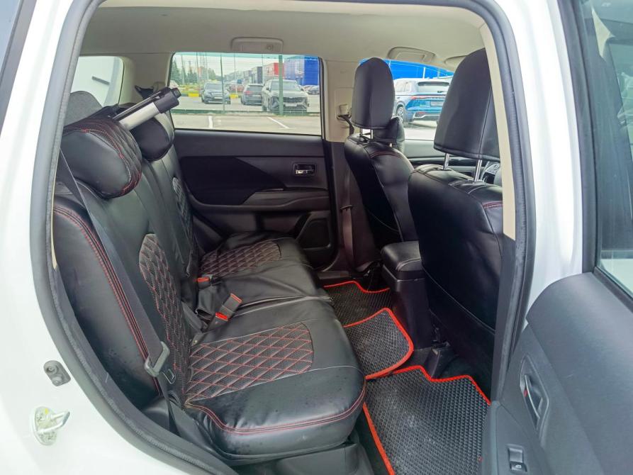 Mitsubishi Outlander III Рестайлинг 3 Тюмень  - изображение 14