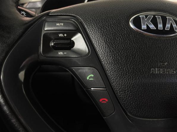 Kia Rio III Рестайлинг с пробегом 2016 года, цена 882 000 рублей, 162162 км, седан, Автокод Объявления