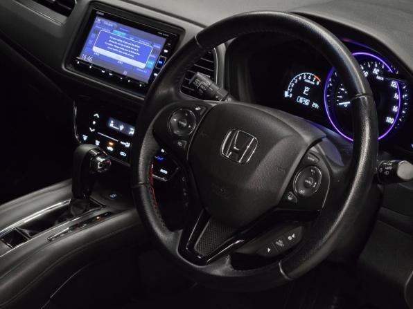 Honda Vezel I Рестайлинг с пробегом 2019 года, цена 1 900 000 рублей, 58000 км, внедорожник, Автокод Объявления