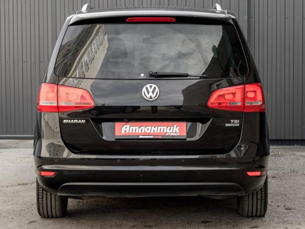 Volkswagen Sharan II с пробегом 2011 года, цена 1 300 000 рублей, 139900 км, минивэн, Автокод Объявления