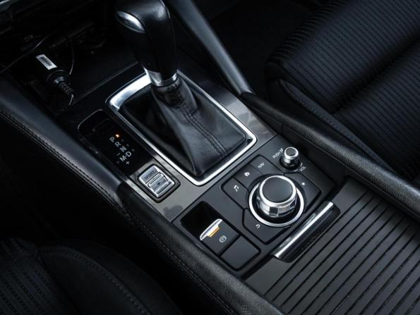 Mazda 6 III (GJ) с пробегом 2015 года, цена 1 802 000 рублей, 127068 км, седан, Автокод Объявления