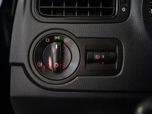 Volkswagen Polo V с пробегом 2013 года, цена 878 500 рублей, 184000 км, седан, Автокод Объявления
