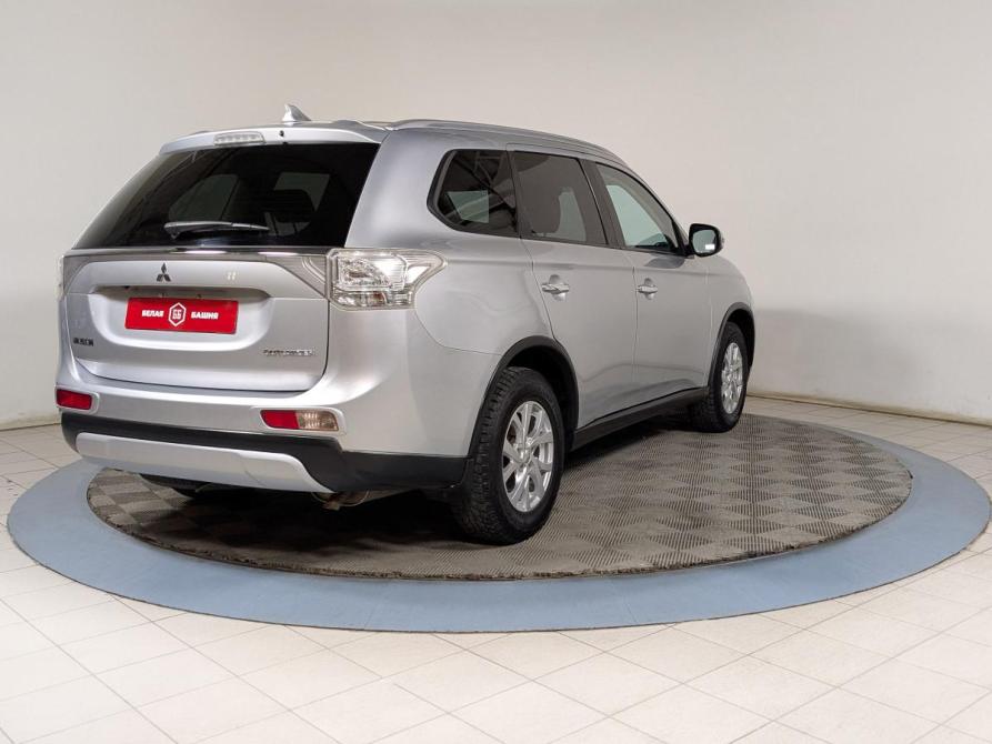 Mitsubishi Outlander III Рестайлинг Екатеринбург  - изображение 8