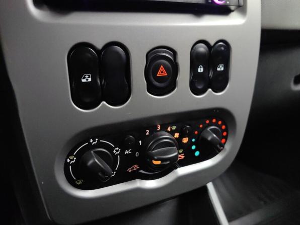 Renault Sandero I с пробегом 2012 года, цена 545 000 рублей, 176000 км, хэтчбек, Автокод Объявления