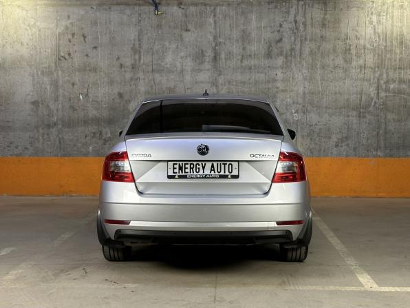 Skoda Octavia III (A7) Рестайлинг с пробегом 2019 года, цена 1 629 000 рублей, 289462 км, лифтбек, Автокод Объявления