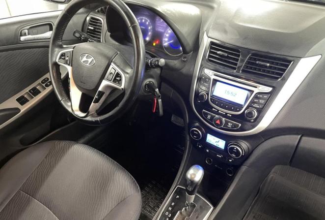 Hyundai Solaris I с пробегом 2012 года, цена 760 000 рублей, 177377 км, седан, Автокод Объявления