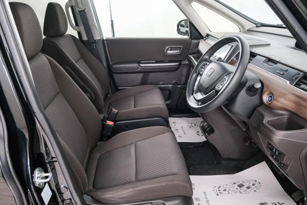 Honda Freed II Рестайлинг Красноярск  - изображение 8