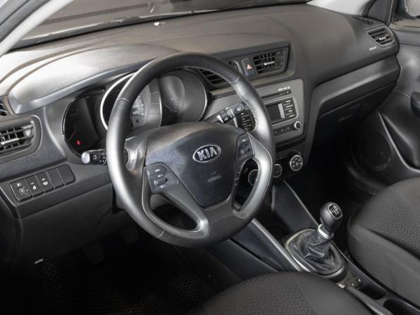 Kia Rio III Рестайлинг с пробегом 2017 года, цена 950 000 рублей, 161000 км, седан, Автокод Объявления