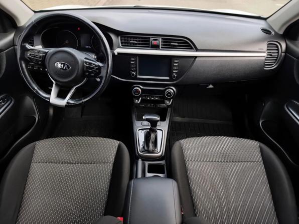 Kia Rio IV с пробегом 2018 года, цена 1 270 000 рублей, 105000 км, седан, Автокод Объявления